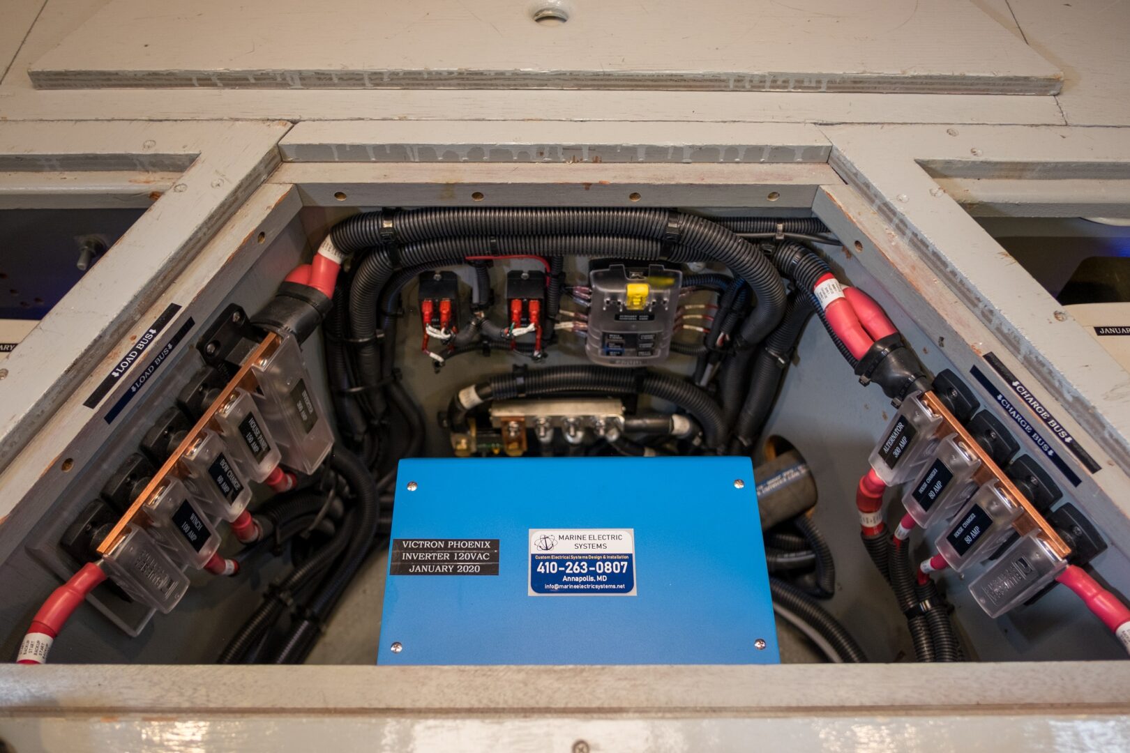 Master LV: MG Energy’s Best Battery Management System marine electric systems